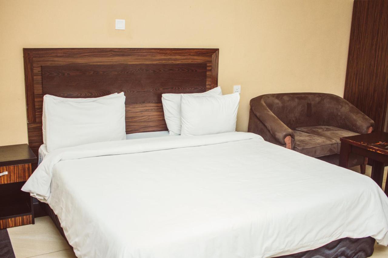 Residency Hotels Enugu Independence Layout المظهر الخارجي الصورة